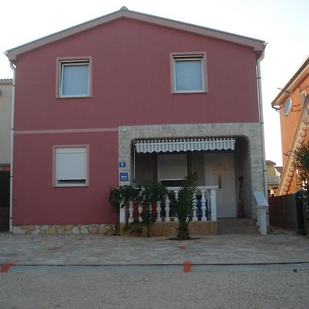 Apartments Niko Vir Cameră foto